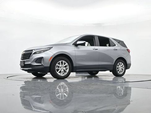 Used 2024 Chevrolet Equinox LT FWD image 38