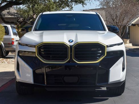 Used 2024 BMW XM w/ M Driver's Package image 13