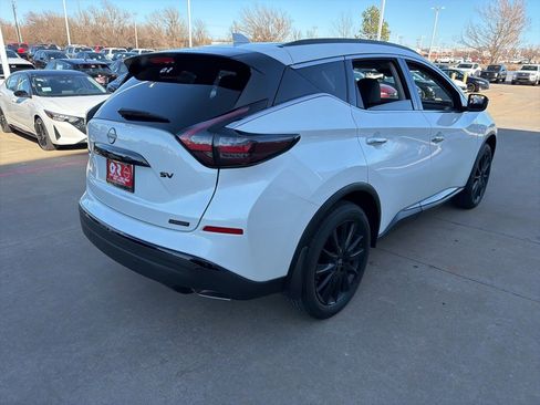Used 2024 Nissan Murano SV w/ SV Midnight Edition Package image 6