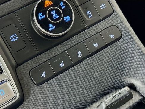 Used 2024 Hyundai Palisade Limited image 23