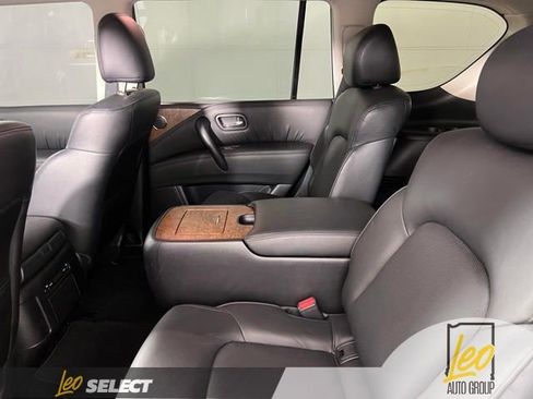 Used 2024 Nissan Armada SL w/ Captain's Chairs Package AWD/4WD image 22