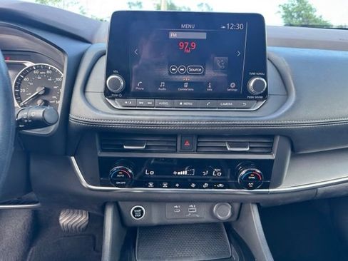 Used 2023 Nissan Rogue SV AWD/4WD image 21