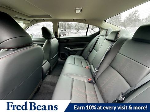 New 2025 Nissan Altima 2.5 SR w/ SR Premium Package FWD image 17
