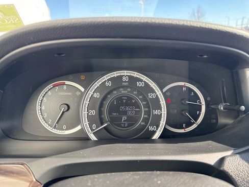 Used 2017 Honda Accord EX image 12