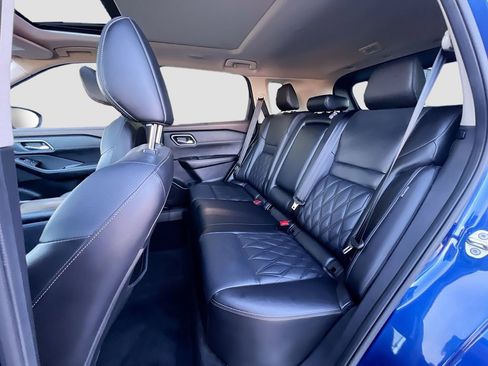 Used 2023 Nissan Rogue Platinum w/ Platinum Premium Package image 25