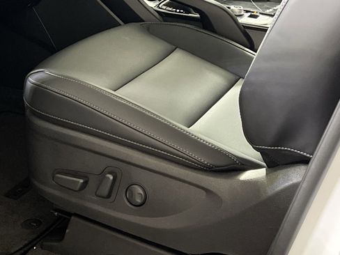 New 2025 Kia Telluride S image 12