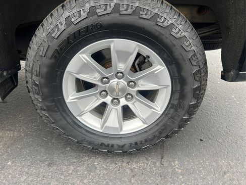 Used 2020 Chevrolet Silverado 1500 LT w/ All-Star Edition image 23