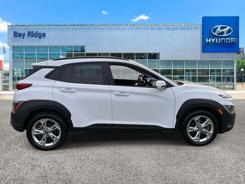 Used 2023 Hyundai Kona SEL image 2