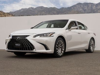 Used 2022 Lexus ES 350 w/ Accessory Package 2