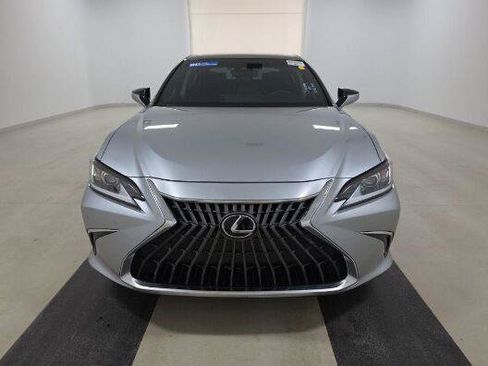 Used 2023 Lexus ES 350 w/ Premium Package FWD image 2