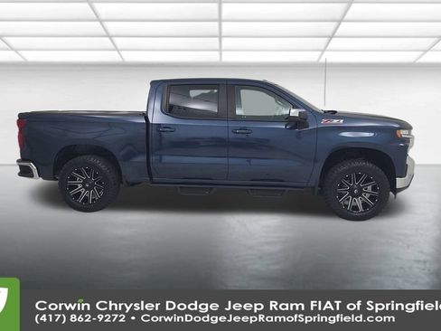 Used 2019 Chevrolet Silverado 1500 LT w/ All-Star Edition image 17