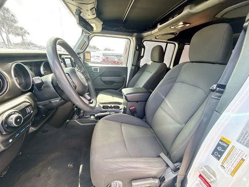 Used 2023 Jeep Wrangler Unlimited w/ 8.4" Radio Group image 23