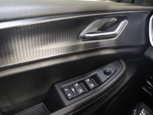 Used 2025 Jeep Grand Cherokee Laredo X w/ Luxury Tech Group I image 31