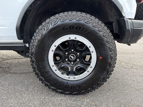 New 2025 Ford Bronco Badlands AWD/4WD image 31