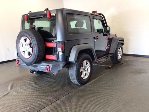 Used 2016 Jeep Wrangler Sport w/ Connectivity Group AWD/4WD image 6