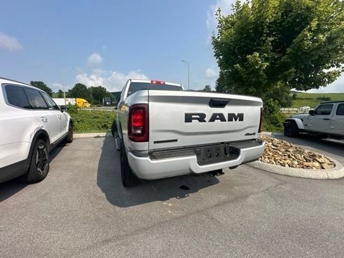Used 2026 RAM 2500 Big Horn AWD/4WD image 31
