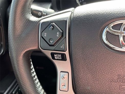 Used 2021 Toyota 4Runner Limited image 17