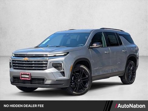 New 2026 Chevrolet Traverse LT FWD image 1