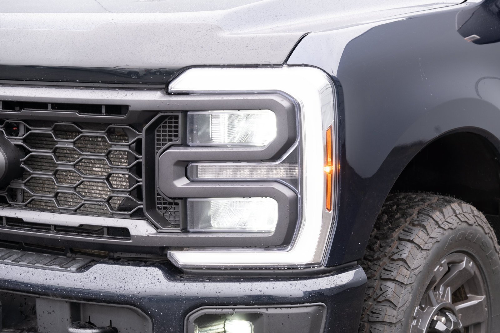 Used 2024 Ford F350 Lariat w/ Sport Appearance Package AWD/4WD image 24