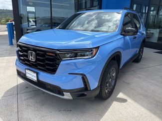 Used 2025 Honda Pilot TrailSport video 1