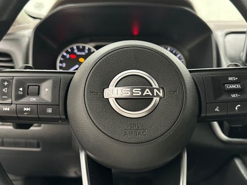 Used 2023 Nissan Rogue SV image 13