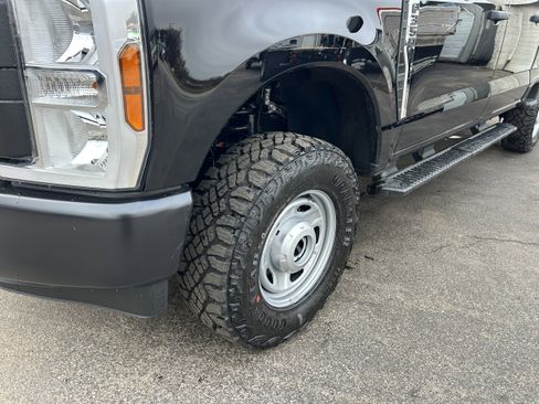 New 2026 Ford F350 XL w/ XL Off-Road Package AWD/4WD image 19