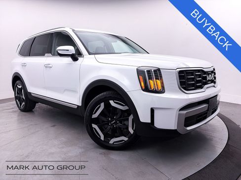 Used 2024 Kia Telluride S FWD image 1
