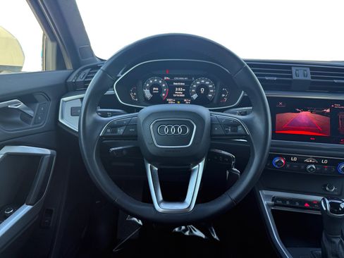 Used 2022 Audi Q3 2.0T Premium image 12