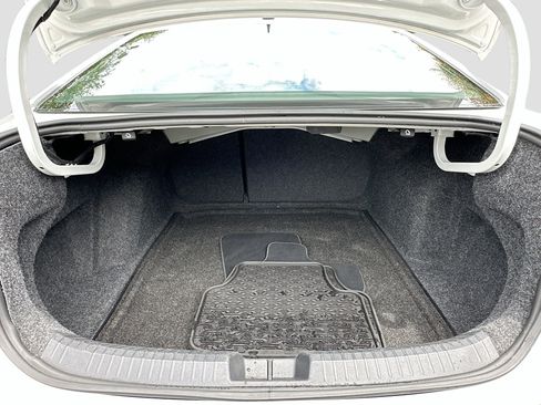 Used 2019 Volkswagen Jetta SE FWD image 23