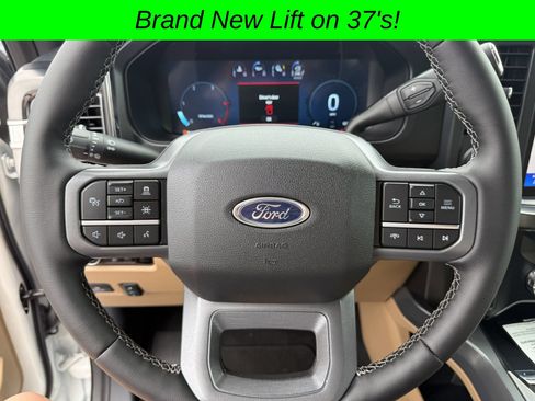 Used 2025 Ford F350 Lariat w/ Lariat Ultimate Package AWD/4WD image 39