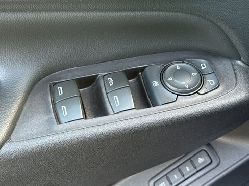 Used 2019 Chevrolet Equinox Premier AWD/4WD image 13
