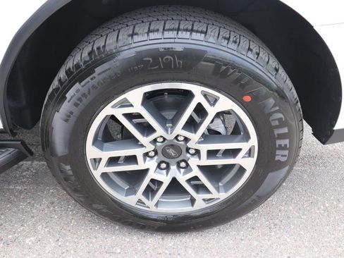 New 2026 Ford Expedition Active RWD image 17
