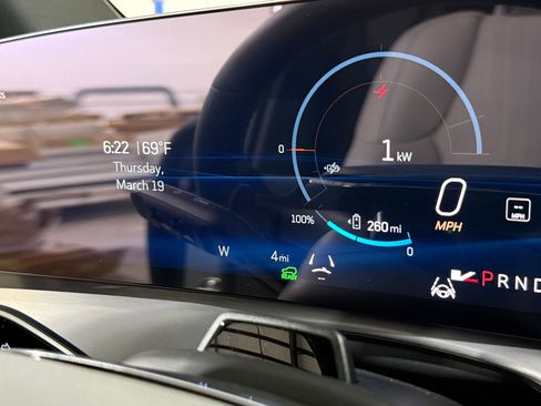 New 2026 Cadillac Vistiq Luxury AWD/4WD image 18