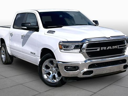 Used 2019 RAM 1500 Big Horn RWD image 3