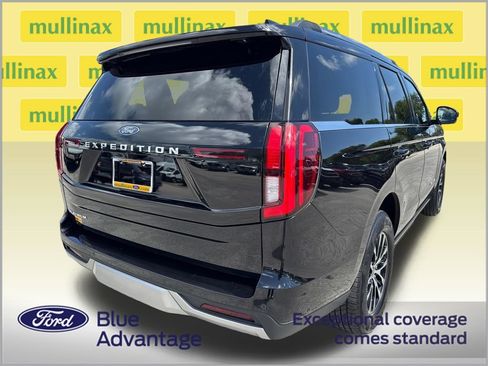 Certified 2025 Ford Expedition Platinum AWD/4WD image 4