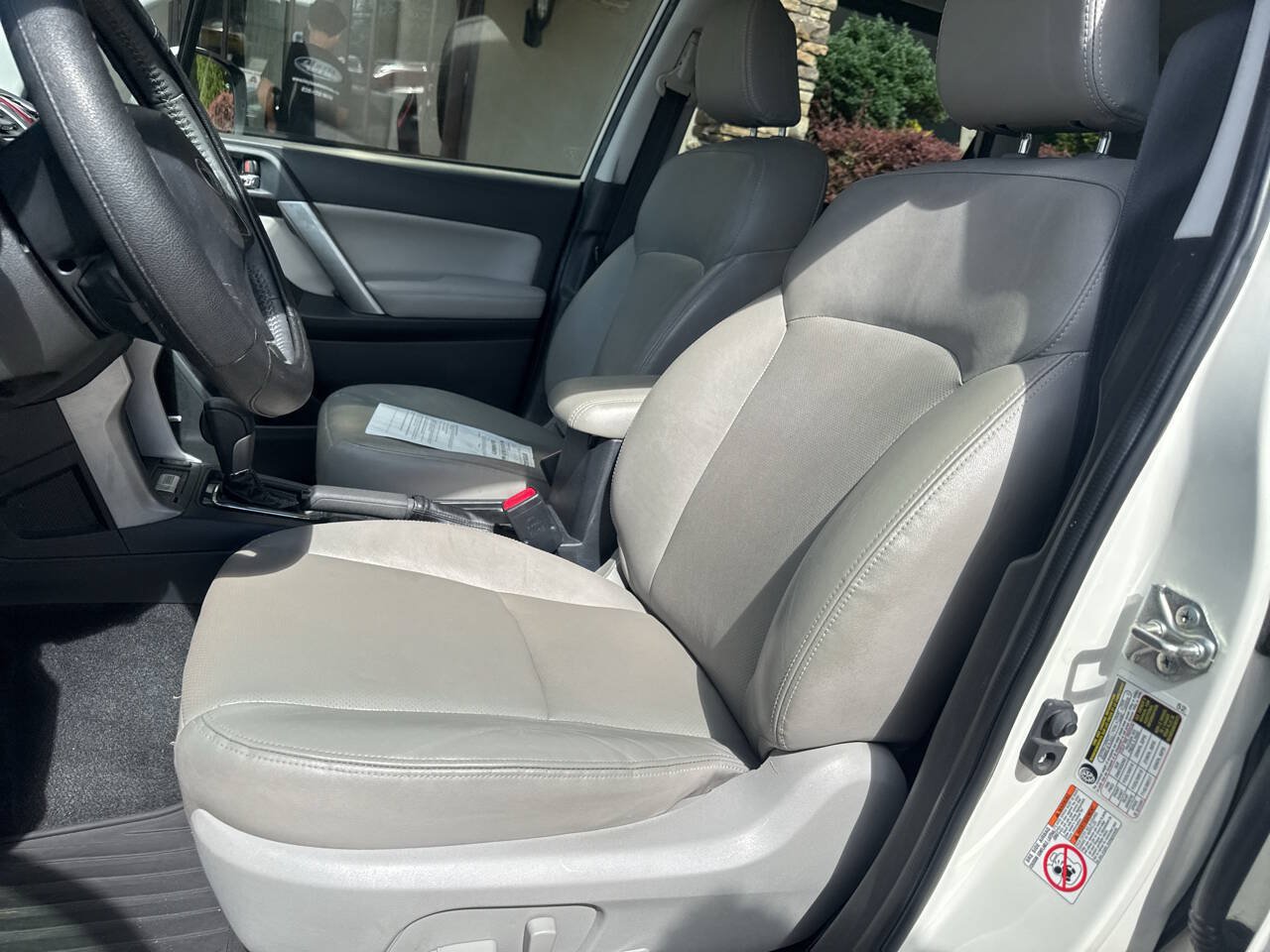 Used 2016 Subaru Forester 2.5i Touring w/ Eyesight & Navigation System AWD/4WD image 9