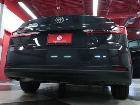 Used 2025 Toyota Camry LE w/ Convenience Package FWD image 26