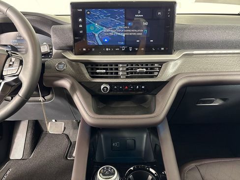 New 2026 Ford Explorer Platinum image 29