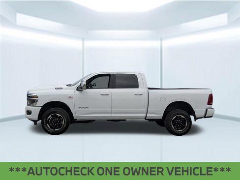 Used 2026 RAM 2500 Laramie AWD/4WD image 2