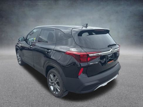 Used 2021 Kia Seltos LX AWD/4WD image 3