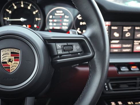 Used 2020 Porsche 911 Carrera 4S w/ Premium Package image 23