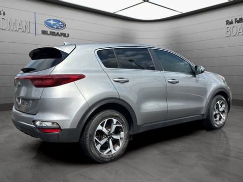 Used 2020 Kia Sportage LX AWD/4WD image 4