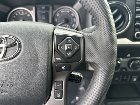 Used 2023 Toyota Tacoma Limited image 20