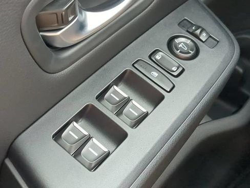 Used 2024 Honda Pilot Touring image 23