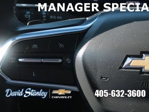 Used 2024 Chevrolet Traverse LT image 15