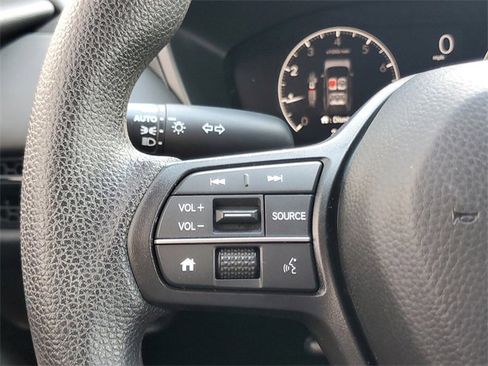 Used 2023 Honda HR-V LX image 20