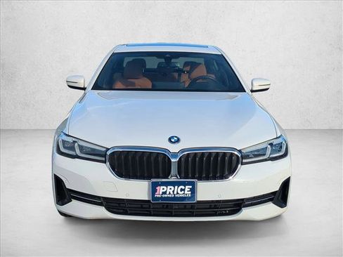 Used 2023 BMW 530e w/ Premium Package RWD image 2