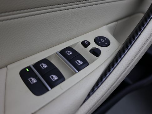 Used 2017 BMW 530i RWD image 13