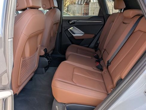 Certified 2025 Audi Q3 2.0T Premium w/ Convenience Package image 19