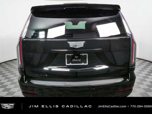 Certified 2026 Cadillac Escalade Platinum Sport w/ LPO, ONYX Package AWD/4WD image 27